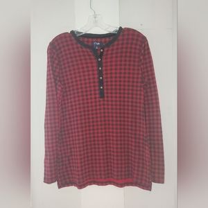 Chaps Women's Red/Black plain long sleeve shirt, size Medium.